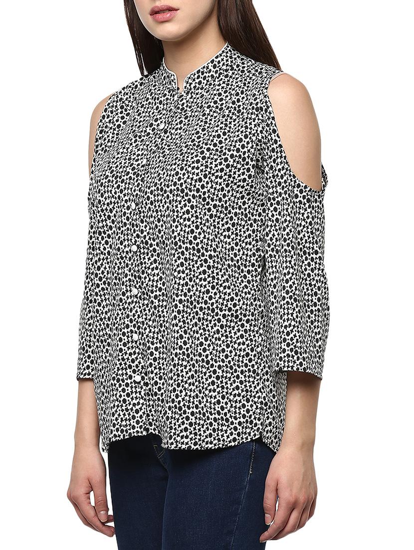 black printed crepe regular shirt - 13342548 - Zoom Image - 2