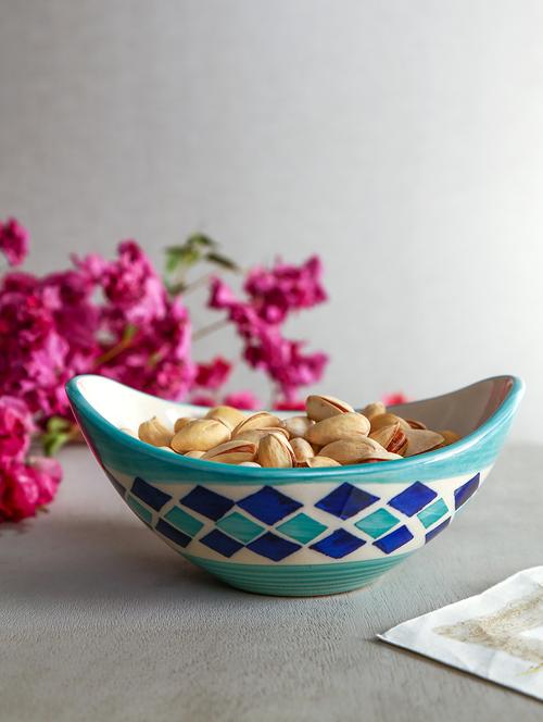 handpainted set of 2 ceramic snack bowls - 13374159 - Standard Image - 1