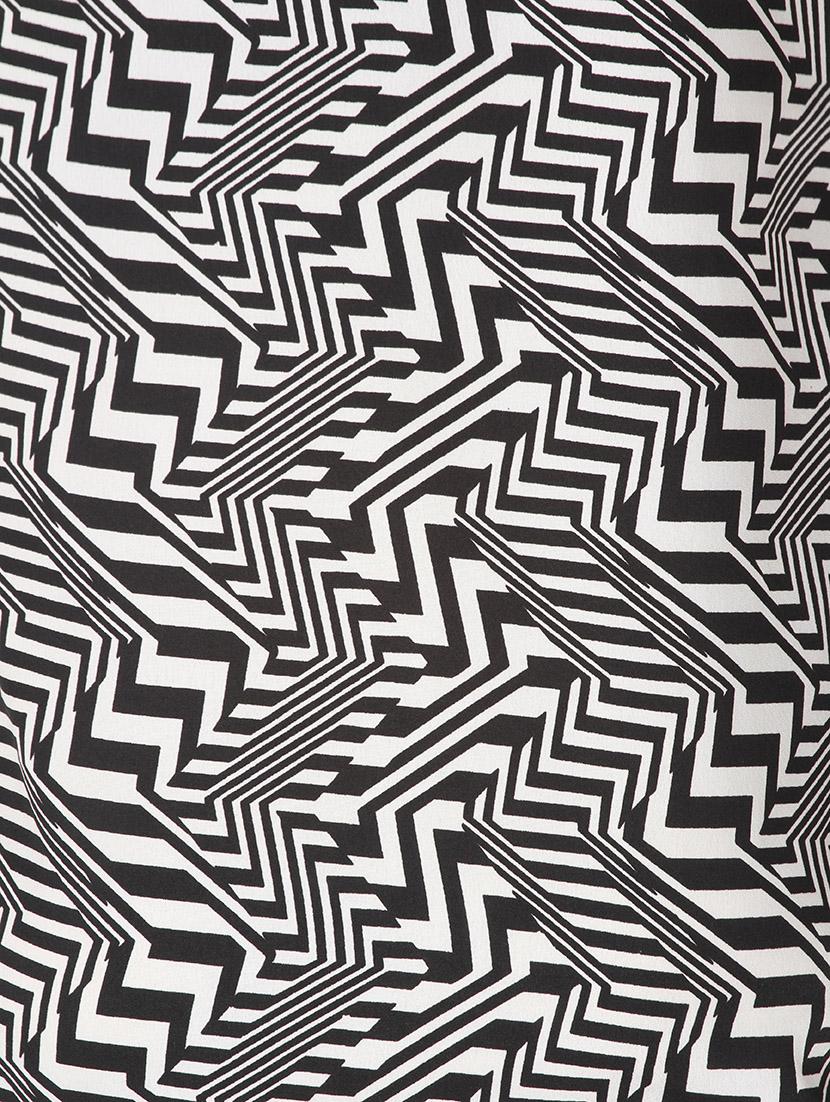 optical illusion boat neck top - 13393723 - Zoom Image - 4