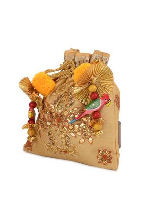 gold gota patti work potli bag - 13422677 - Standard Image - 4
