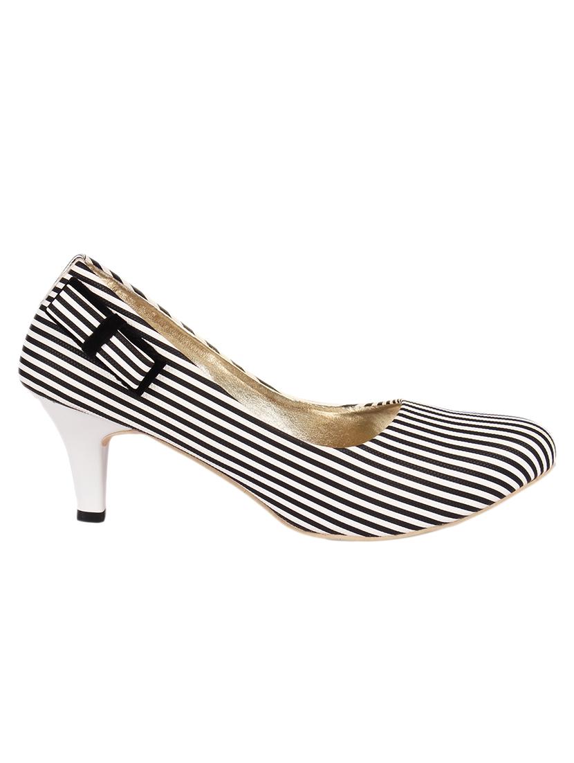 black faux leather slip on pumps - 13448020 - Zoom Image - 2