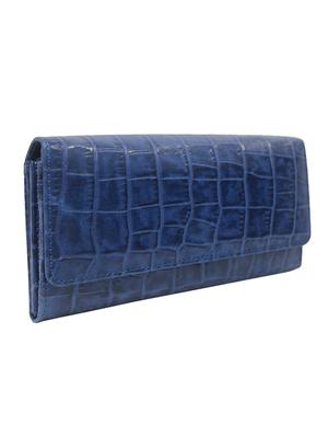 blue leather regular clutch - 13672090 - Standard Image - 4