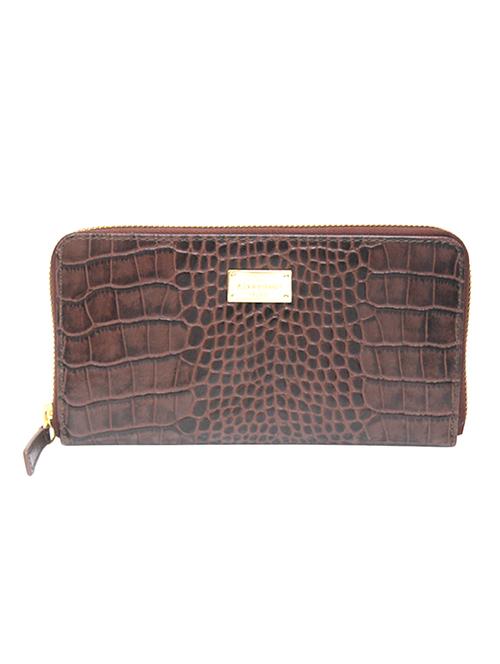 brown leather regular clutch - 13672826 - Standard Image - 1