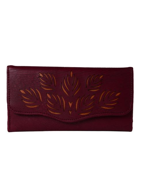 maroon leatherette regular clutch - 13678521 - Very Small Image - 1