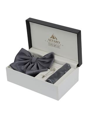 grey bow tie, pocket square and a lapel pin - 13680378 - Standard Image - 4
