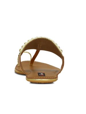 gold pom pom one toe kolhapuri - 13686722 - Standard Image - 3