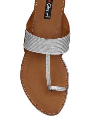 silver faux leather one toe kolhapuris - 13686725 - Standard Image - 4