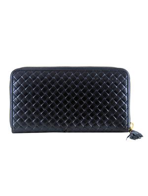 black leather regular clutch - 13695813 - Standard Image - 2