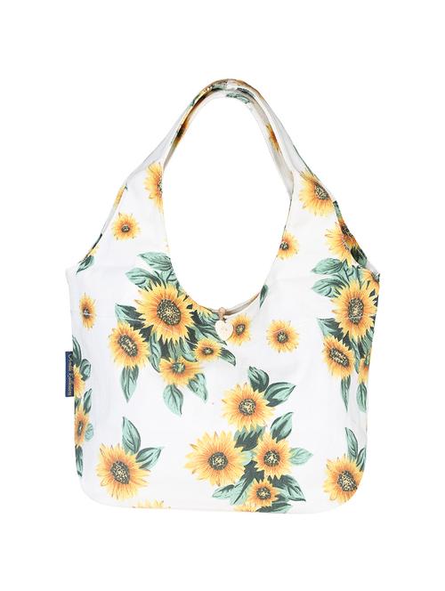 white canvas printed shopping bag - 13827837 -  Standard Image - 0