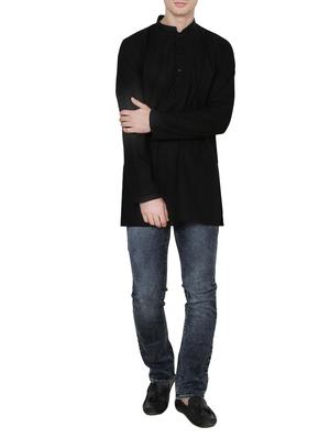 solid black cotton kurta - 13882664 - Standard Image - 4