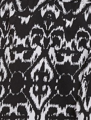 printed black crepe short - 13885288 - Standard Image - 4