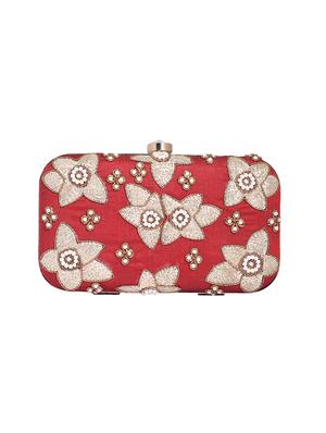 red metal structured clutch - 13949075 - Standard Image - 4