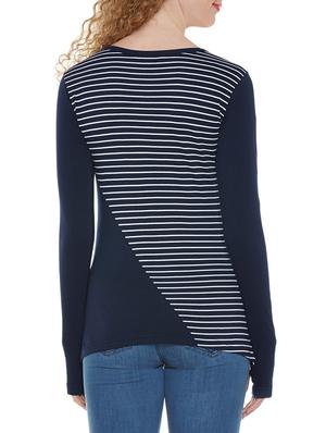 thumb hole sleeved asymmetric top - 13950017 - Standard Image - 3