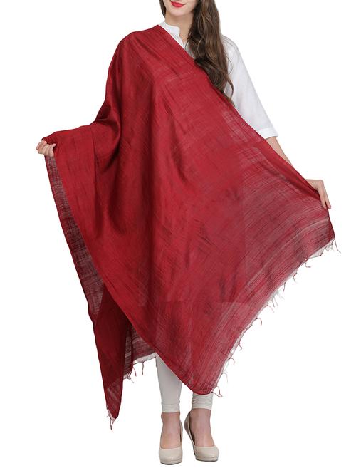 maroon plain silk dupatta - 14127376 - Standard Image - 1