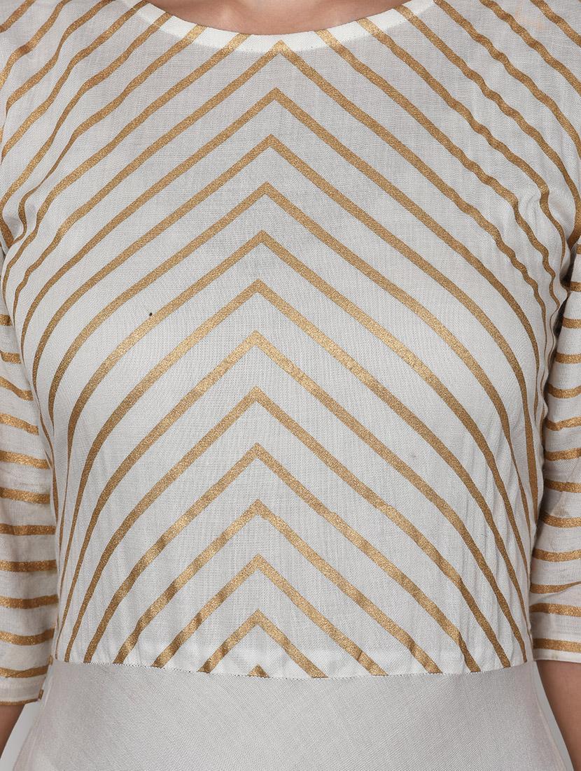 white rayon flared kurta - 14137294 - Zoom Image - 4
