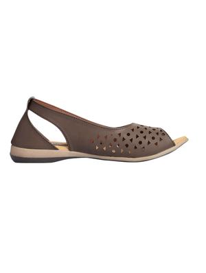brown back strap sandal - 14150819 - Standard Image - 2