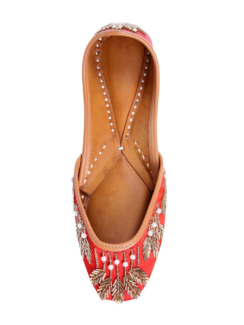 kiyaralove red silk base with pearl handcrafted jutti - 14154627 - Zoom Image - 4