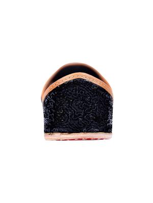 black slip on jutis - 14154630 - Standard Image - 3