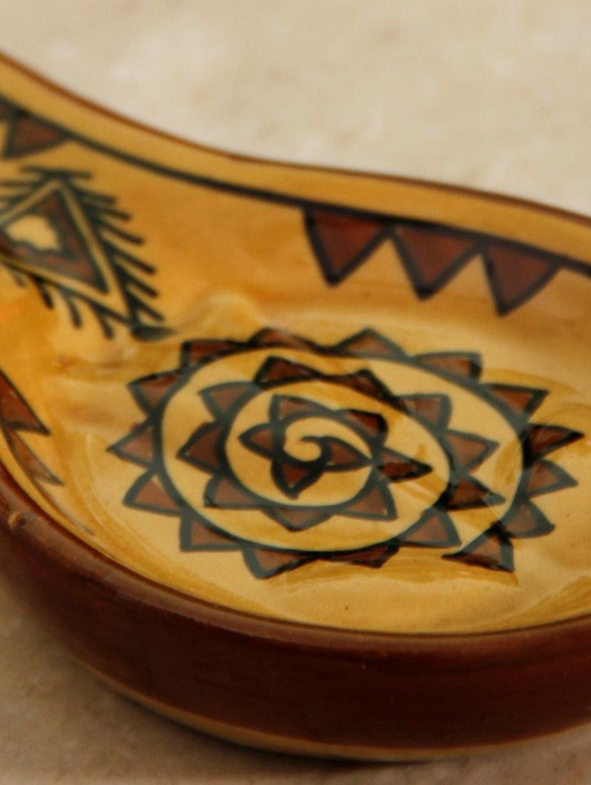 mughal handpainted spoon rest - 14155016 - Zoom Image - 3