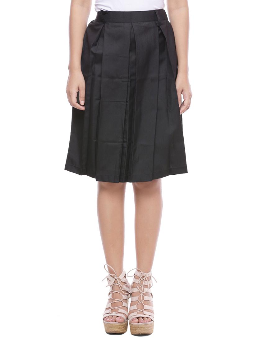 black cotton box pleat skirt