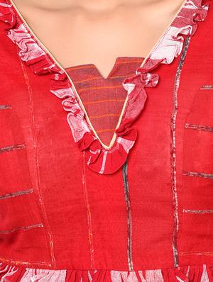prathaa v neck with ruffle detailing crop blouse - 14183635 - Standard Image - 4