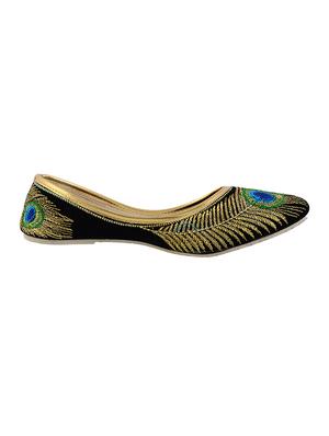 black slip on jutis - 14193537 - Standard Image - 2