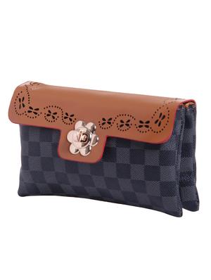 black canvas regular clutch - 14236913 - Standard Image - 4