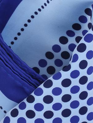 blue polyester pocketsquare - 14264730 - Standard Image - 4