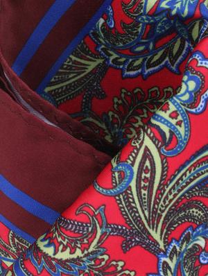 red polyester pocketsquare - 14264768 - Standard Image - 4