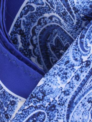 blue polyester pocketsquare - 14264816 - Standard Image - 4