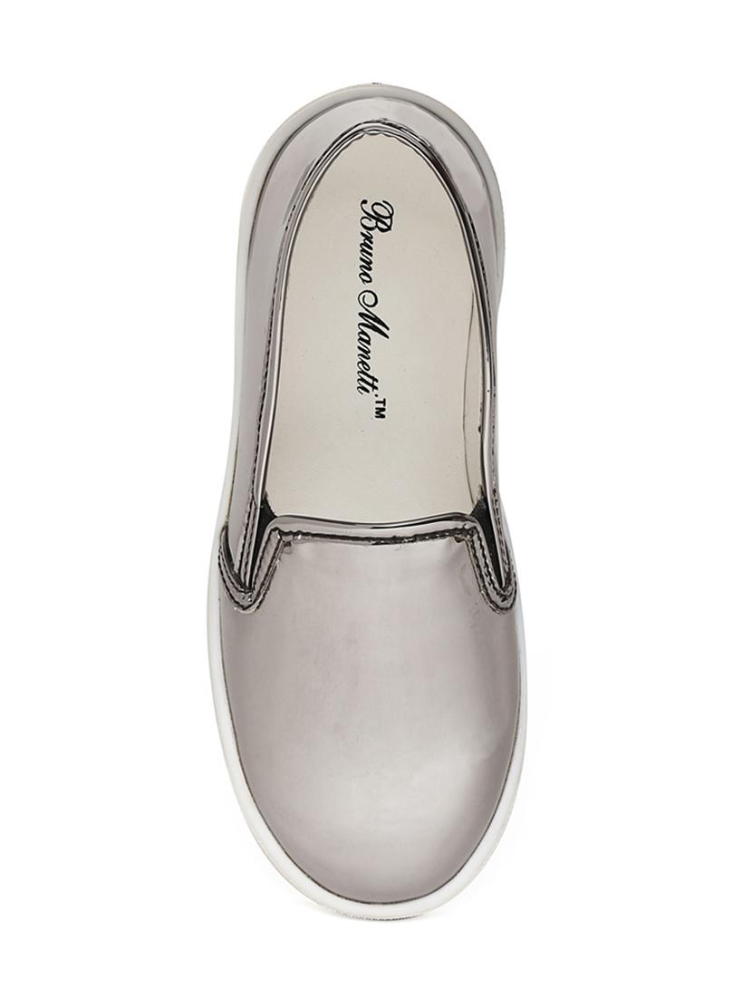 grey leatherette slip on sneaker - 14268500 - Zoom Image - 4