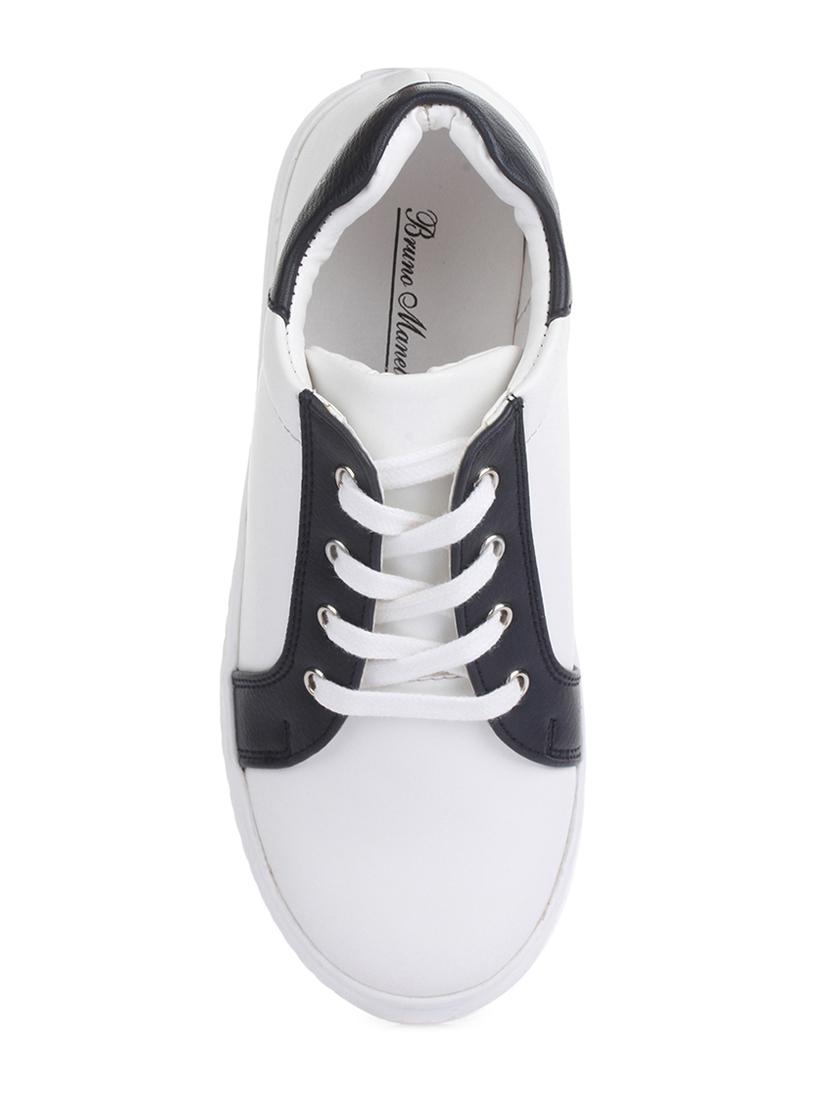 white leatherette lace up sneaker - 14268542 - Zoom Image - 4
