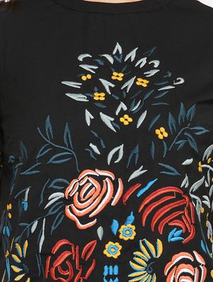 round neck embroidered top - 14319379 - Standard Image - 4