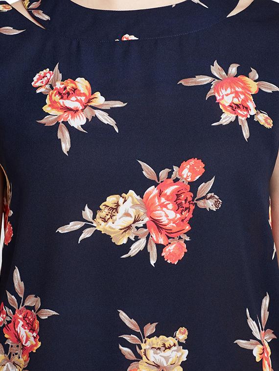cut out detail floral top - 14319671 - Zoom Image - 4