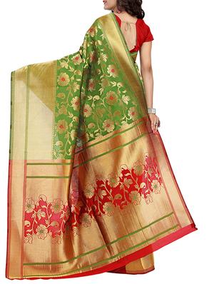 green & red silk blend banarasi saree with blouse - 14374041 - Standard Image - 2
