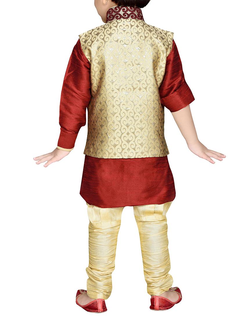 red silk blend kurta set - 14375515 - Zoom Image - 3