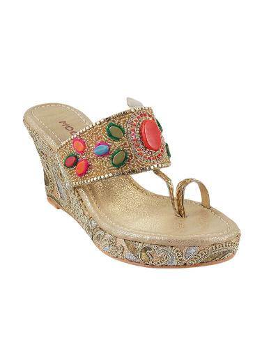 gold sheet ethnic wedges - 14423209 - Very Small Image - 1