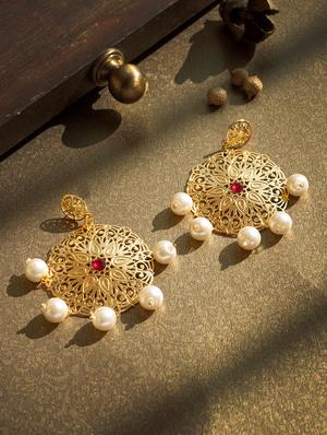 gold metal drop earrings - 14424336 - Standard Image - 1