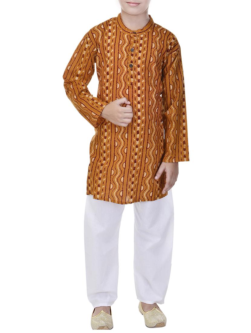 yellow cotton kurta set - 14428915 - Zoom Image - 1