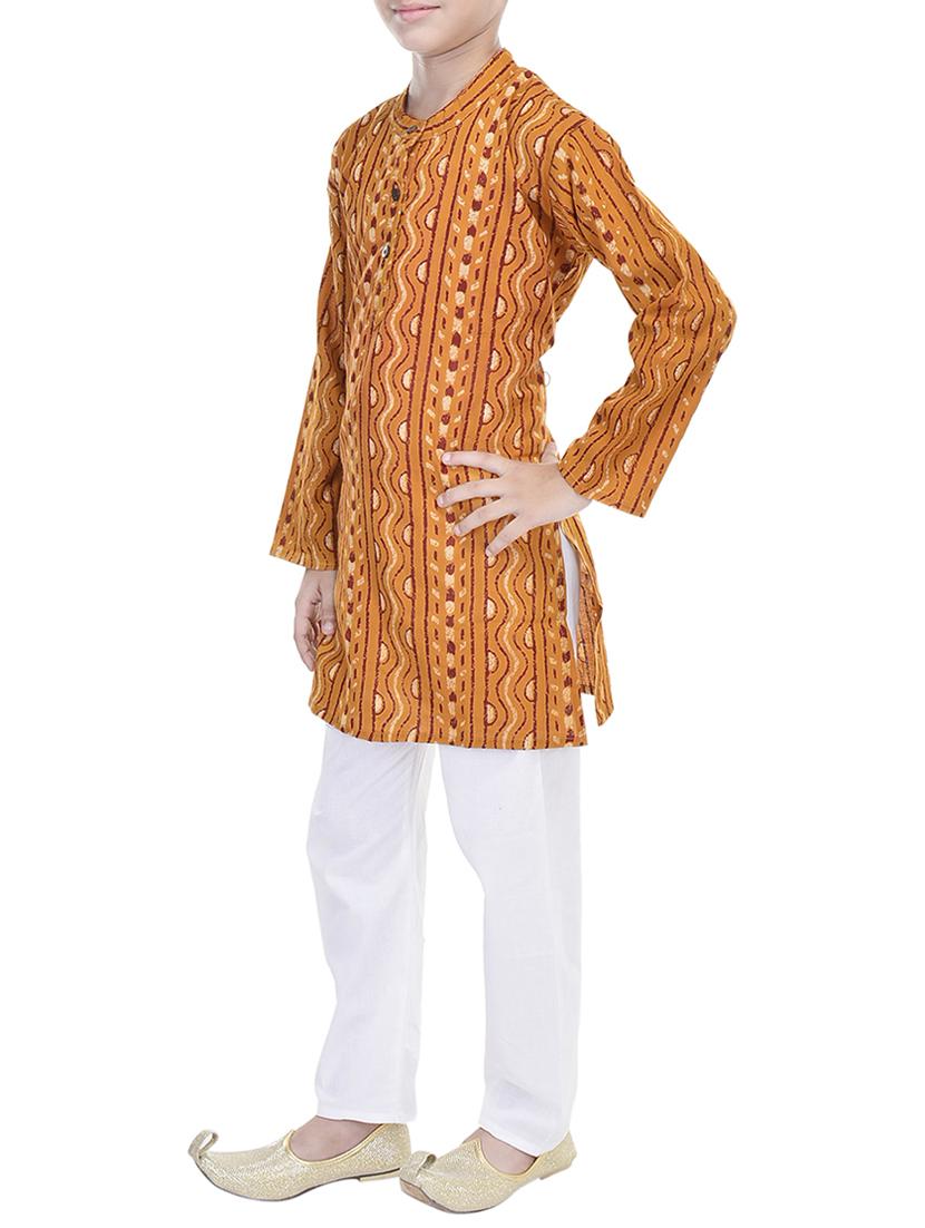 yellow cotton kurta set - 14428915 - Zoom Image - 2