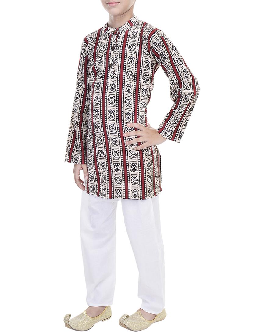 red cotton kurta set - 14428920 - Zoom Image - 2