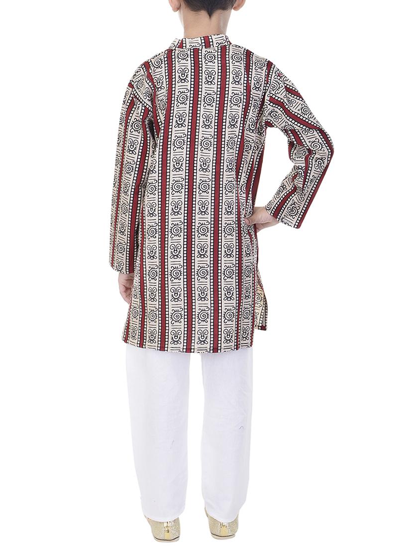 red cotton kurta set - 14428920 - Zoom Image - 3