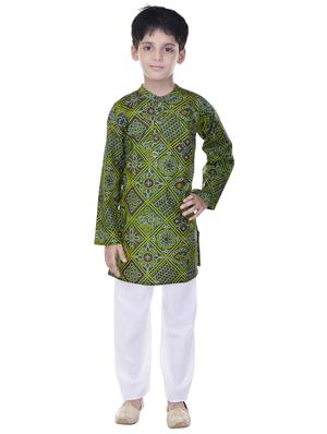 green and white cotton kurta set - 14428932 - Standard Image - 4