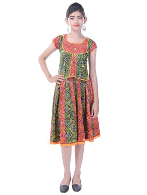 red and green cotton skirt set - 14429042 - Standard Image - 4