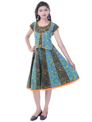blue and black printed skirt set - 14429043 - Standard Image - 4