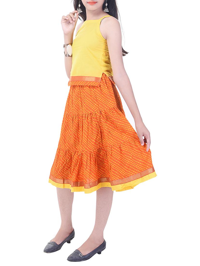 orange and yellow printed skirt set - 14429055 - Zoom Image - 2