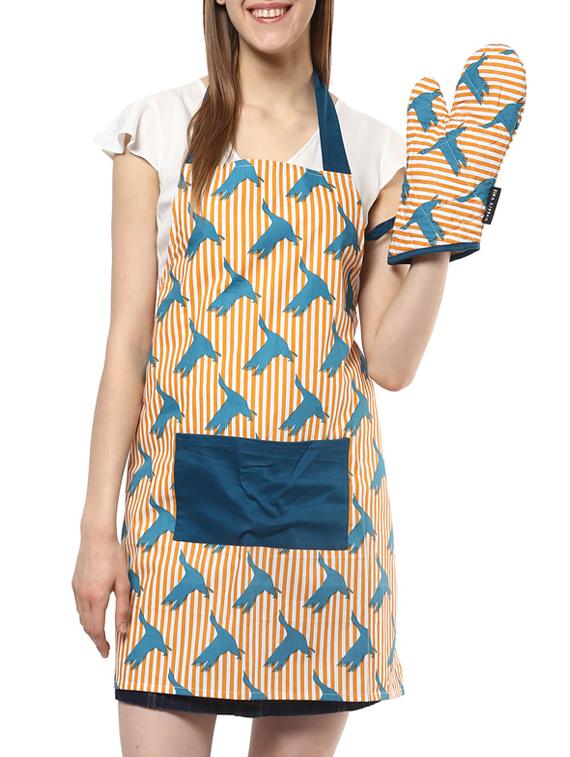 Wobbly Walk Kitchen Apron with Oven Glove - 14434079 - Zoom Image - 1