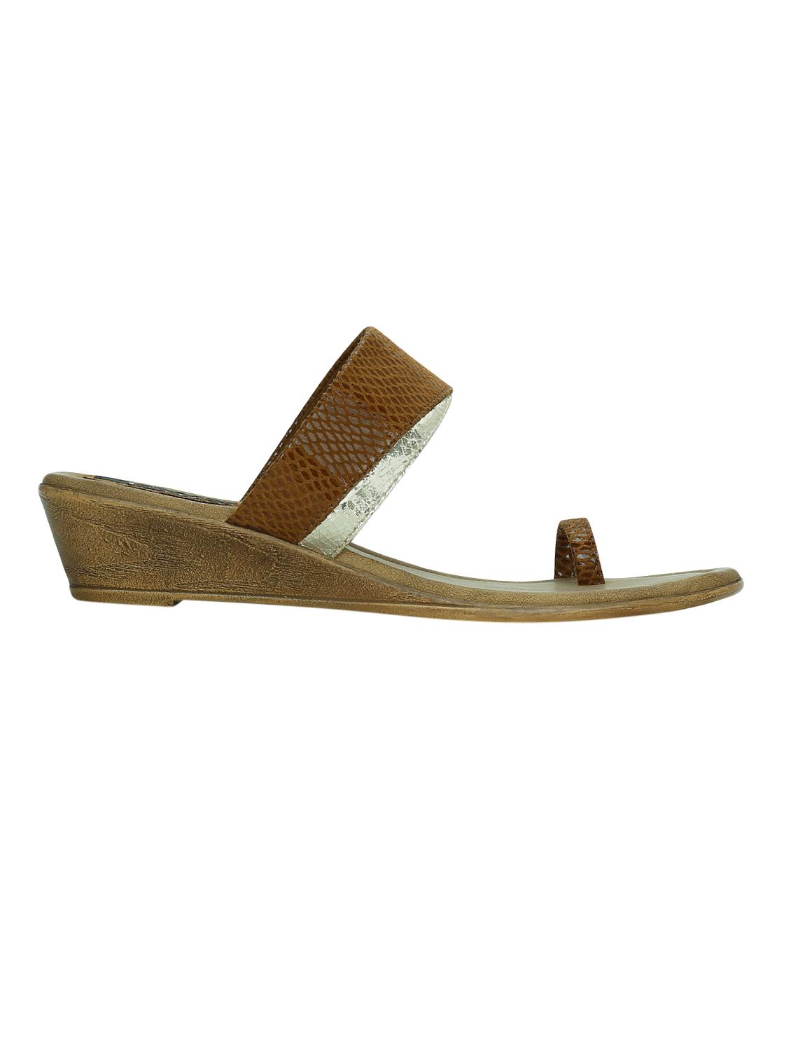 brown one toe wedge - 14434395 - Zoom Image - 2