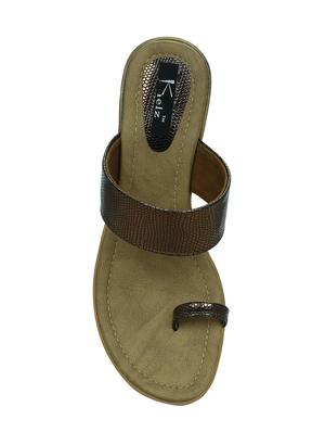 brown one toe wedge - 14434455 - Standard Image - 4