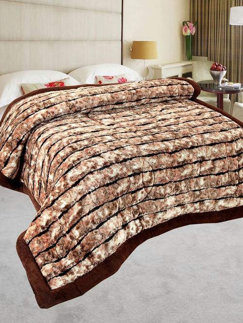 Modern Style Animal Print Polyester Quilt - 14469887 - Very Small Image - 1
